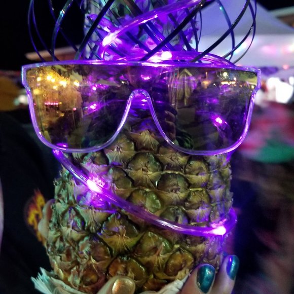 Infinite Love is the only Truth, every thing else is Illusion - Picture 11 of 13